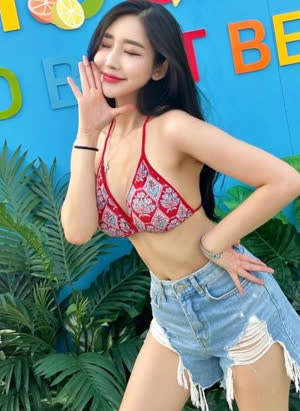 한지오 비키니 몸매 사복 여친룩